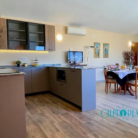 Moscatel Apartamento En Chalet Con Piscina Compartida Calpe